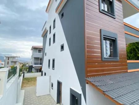 Luxuriös Gebautes 4 1 Sommerhaus Mit Freistehendem Eingang In Doğanbey