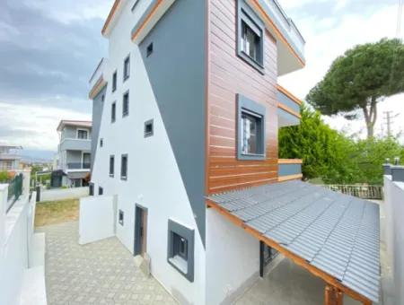 Luxuriös Gebautes 4 1 Sommerhaus Mit Freistehendem Eingang In Doğanbey