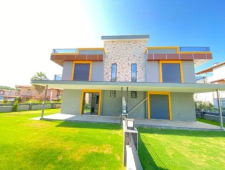 Ürkmezde Strandpromenade Mustakil Geneş Garten Luxus 3 1 Villa Zum Verkauf