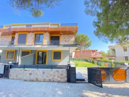 Ürkmezde Strandpromenade Mustakil Geneş Garten Luxus 3 1 Villa Zum Verkauf