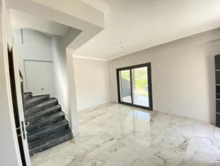 Doğanbey Payamlıda Luxx Villa Mit Großem Garten 2 1 Villa Zum Verkauf