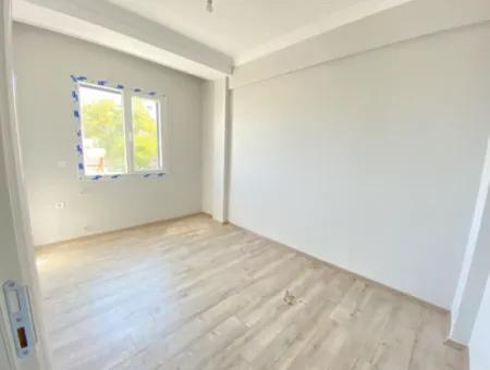 2 1 Wohnung Zum Verkauf In Gümüldür Wohnzimmer Küche Separates Meerblick