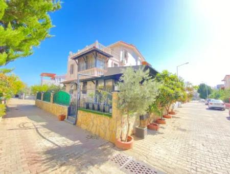 5 1 Villa Zum Verkauf Mit Freistehendem Großem Garten Auf Der Meerseite In Ürkmez