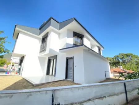 2 1 Villa Zum Verkauf In Payamlı Mit Großem Garten Mit Blick Auf Die Berge