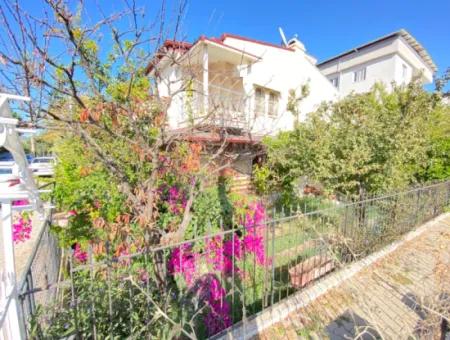 3 1 Villa Zum Verkauf Mit Garten Ganz In Der Nähe Des Meeres In Ürkmez