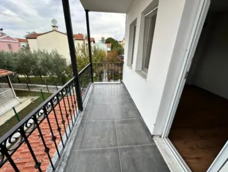 100M2 Freistehende Ultra-Luxuriöse Villa Zum Verkauf 3 In 1 Villa Zum Meer In Doganbey