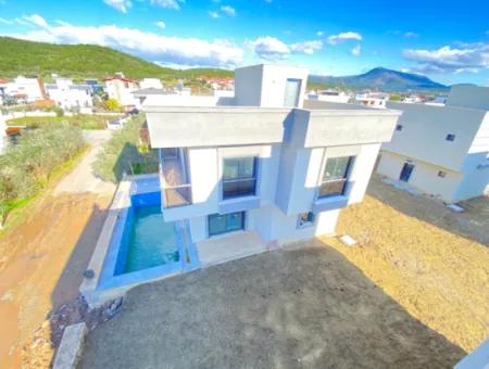 3 1 Villa Zu Verkaufen Mit Fussbodenheizung Pool In Doğanbey