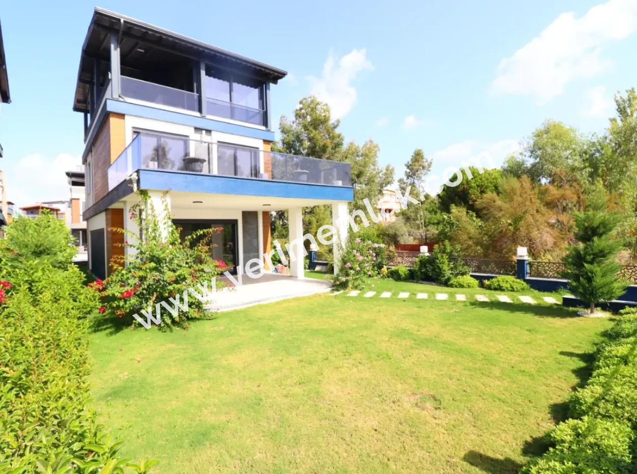 Büyükbahçeli Detached Seafront Full View Luxury X Villa For Sale 4 1 Villa In Ürkmez