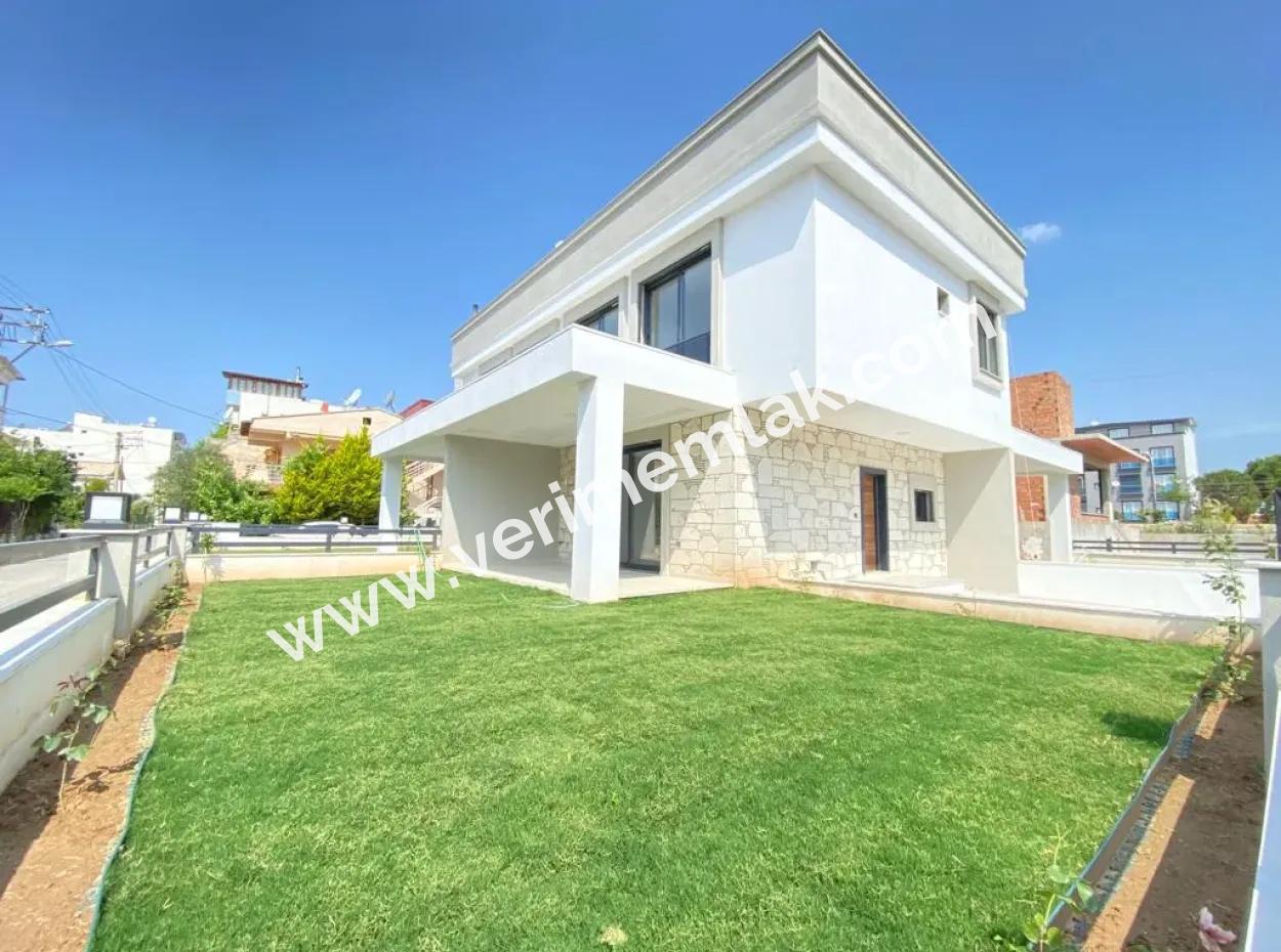 Corner Villa 150 Mt Distance To The Sea In Doganbey For Sale 3 1