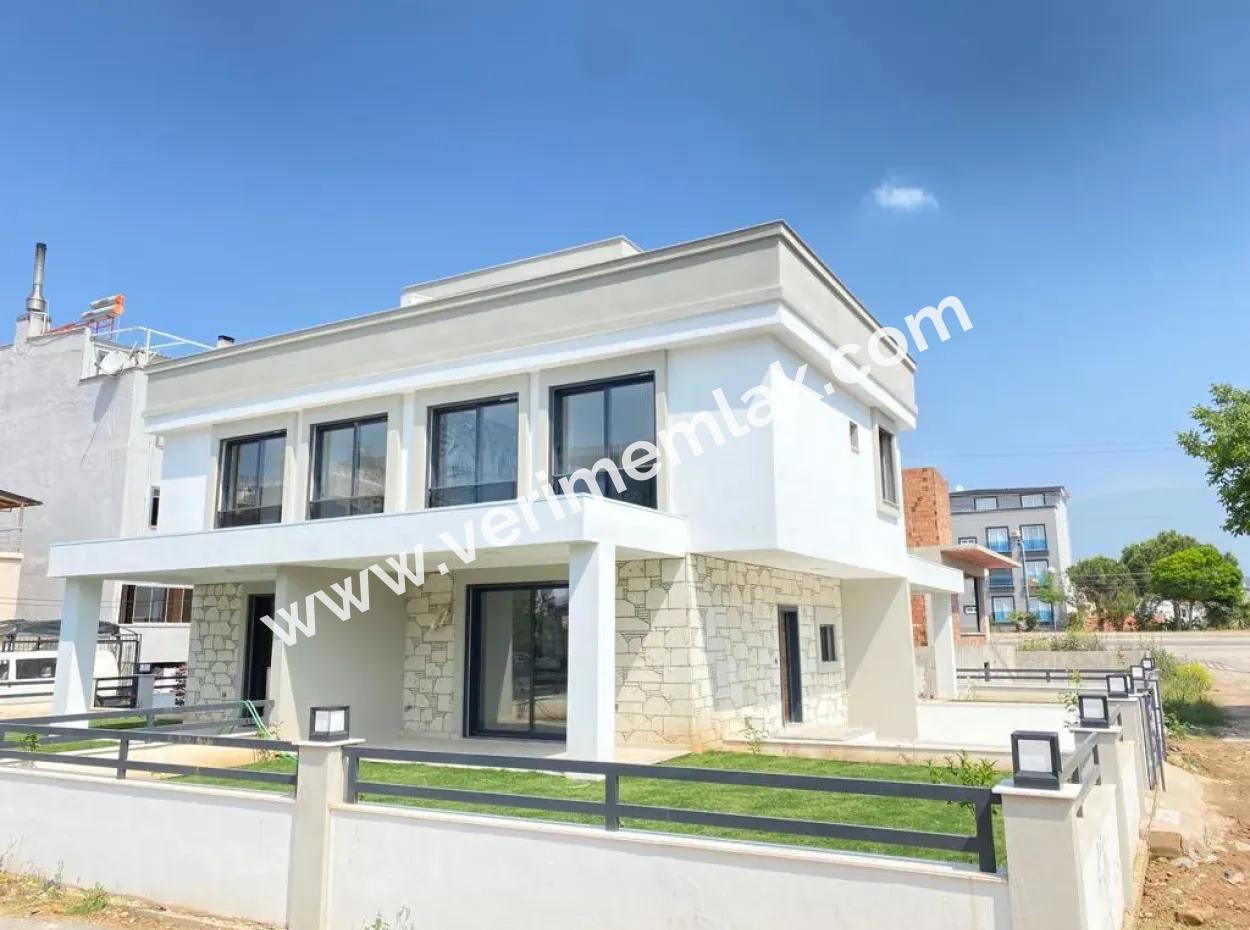 Corner Villa 150 Mt Distance To The Sea In Doganbey For Sale 3 1