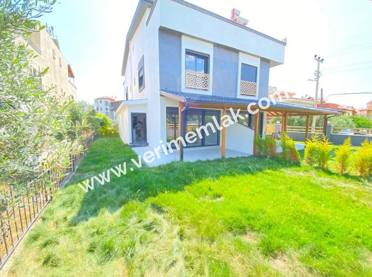 3 1 Villa For Sale In Ozdere Central Location, 350M To The Sea, Luxury