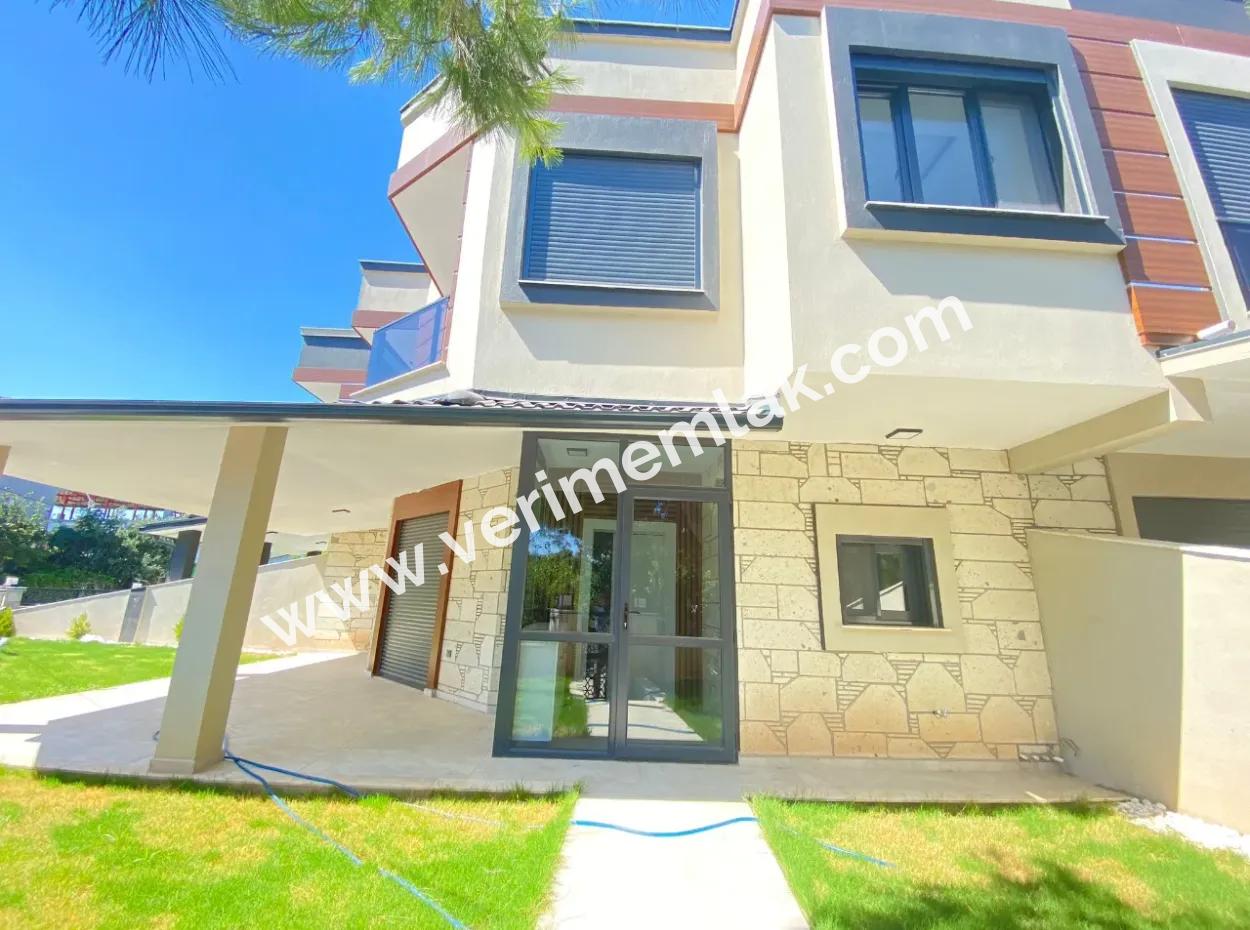 3 In 1 Villa For Sale In Ultura Luxury Sale In The Center Of Ürkmez Close To The Sea With Geneva Garden