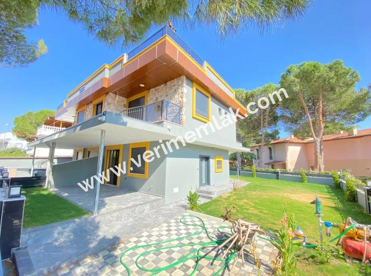 Ürkmezde Seafront Mustakil Geneş Garden Luxury 3 1 Villa For Sale