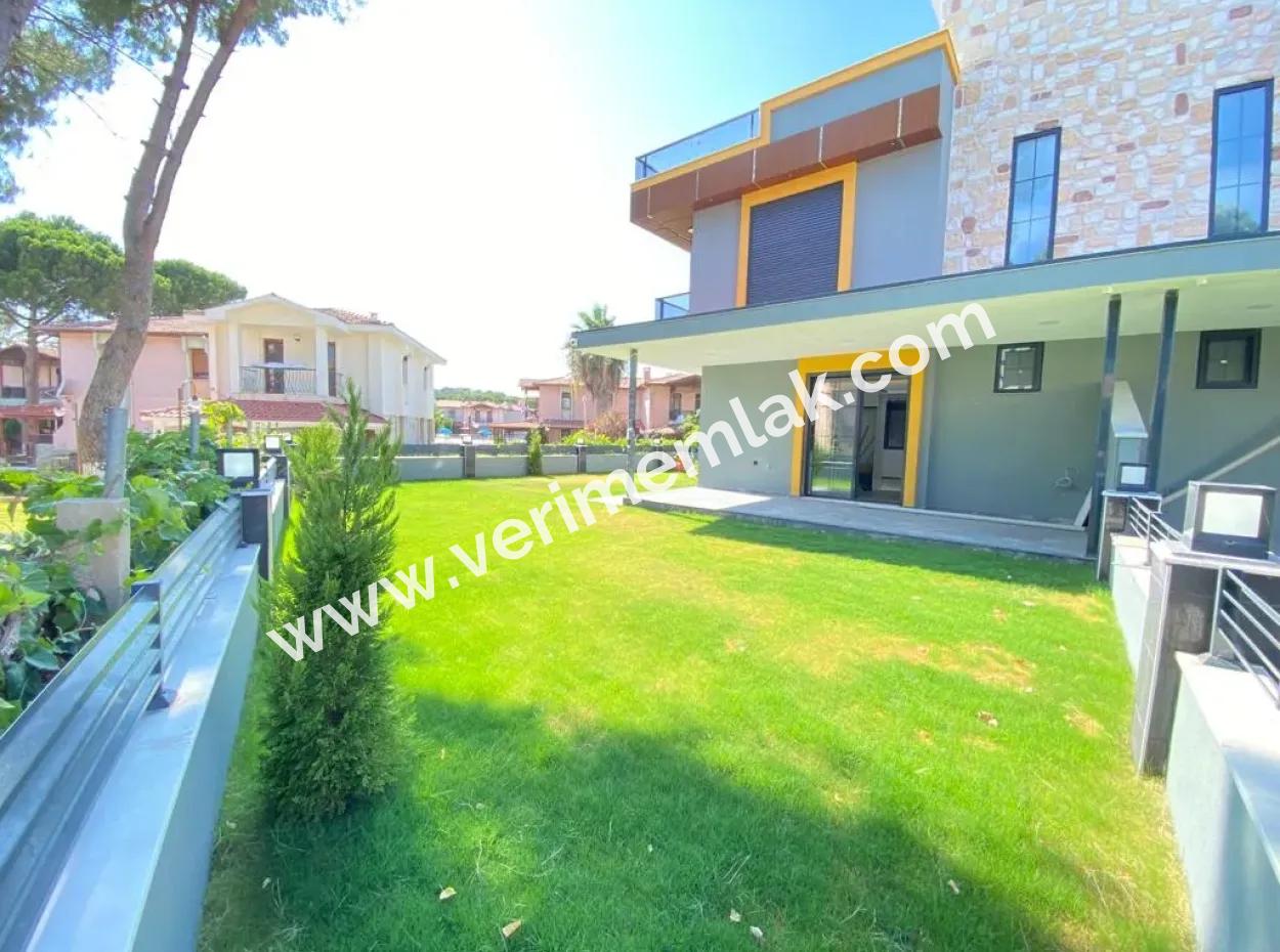 Ürkmezde Seafront Mustakil Geneş Garden Luxury 3 1 Villa For Sale