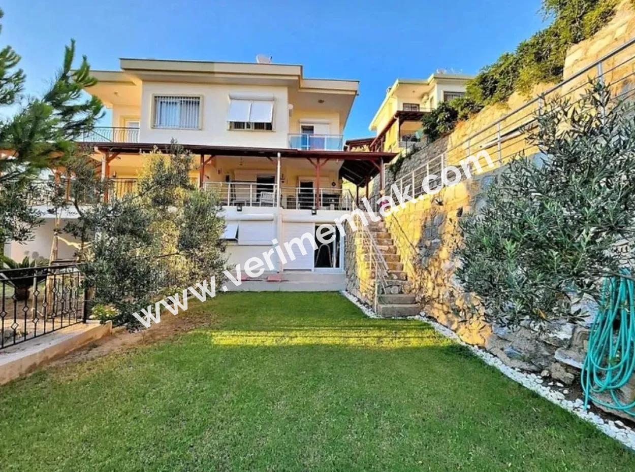 5 2 Villas For Sale With Detached Large Garden On The Sea Side In Doğanbey