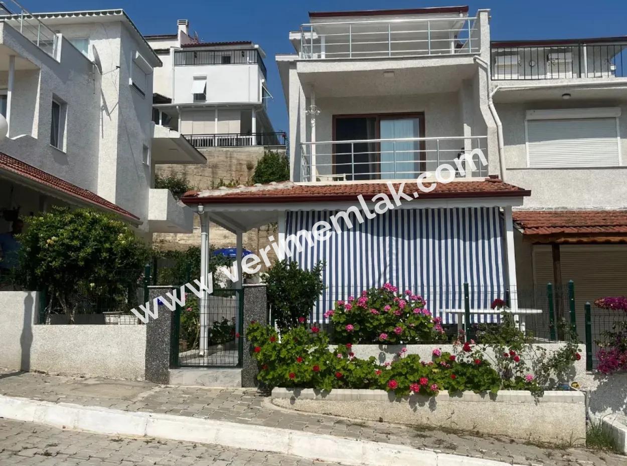 3 1 Villa For Sale In Doganbey With Detached Garden And Sea View