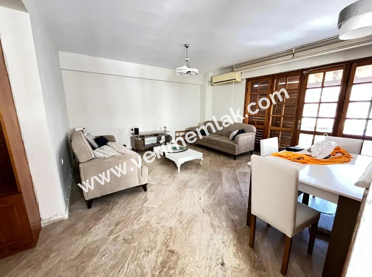 100M2 2 1 Apartment For Sale In Seferihisar Ürkmez, 50M From The Beach