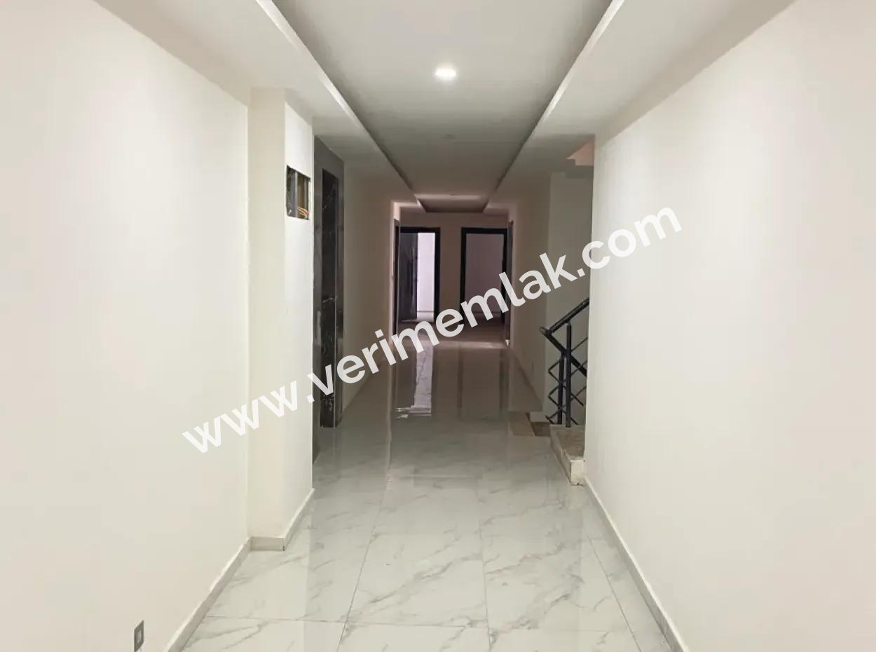 3 1 Apartment For Sale In Ürkmez With Living Room, Kitchen, Separate Elevator