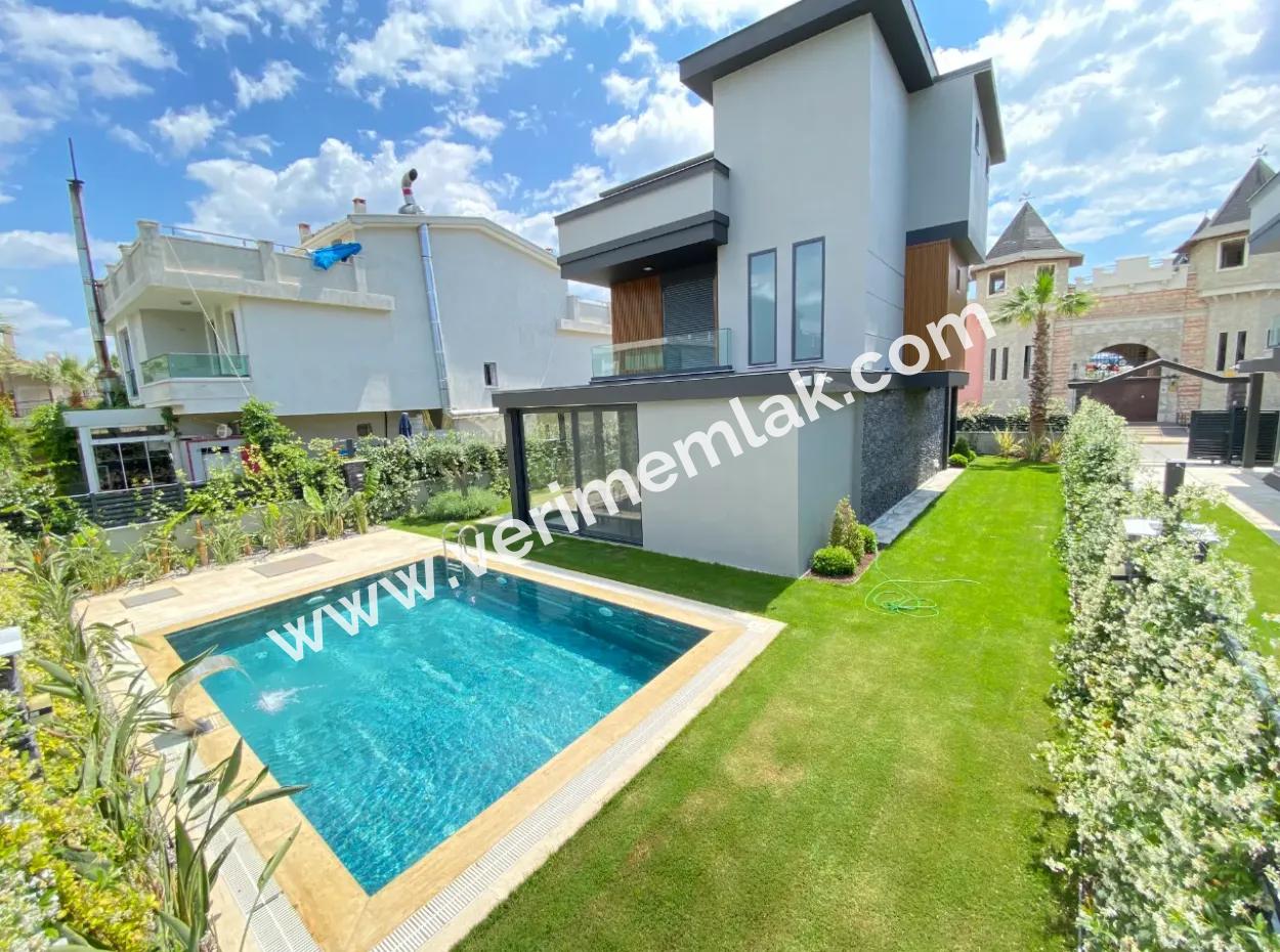 Single Detached Swimming Pool Underfloor Heating Luxury 4 1 Villa For Sale In Gümüldür