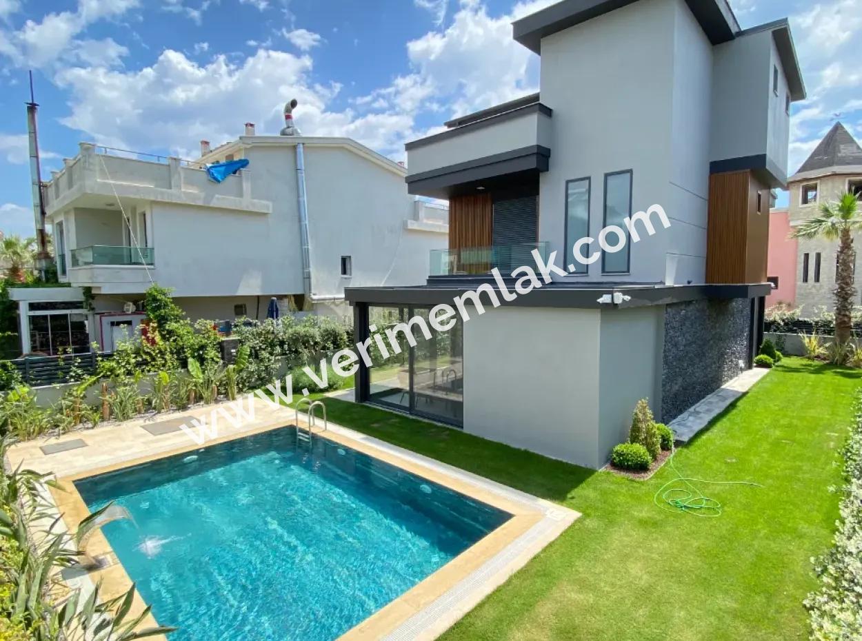 Single Detached Swimming Pool Underfloor Heating Luxury 4 1 Villa For Sale In Gümüldür