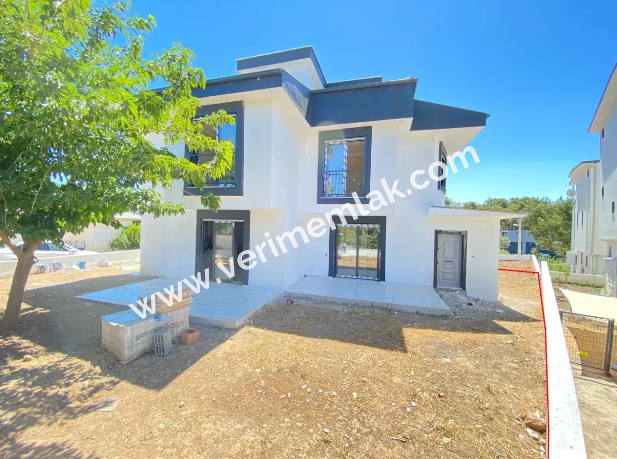 2 1 Villa For Sale Near The Sea With Large Garden In Payramlı