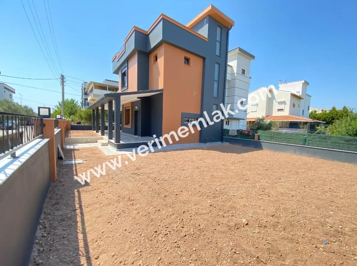 Doganbey Cumhuriyet Mah.de 3 1 Villa For Sale With Geneş Garden