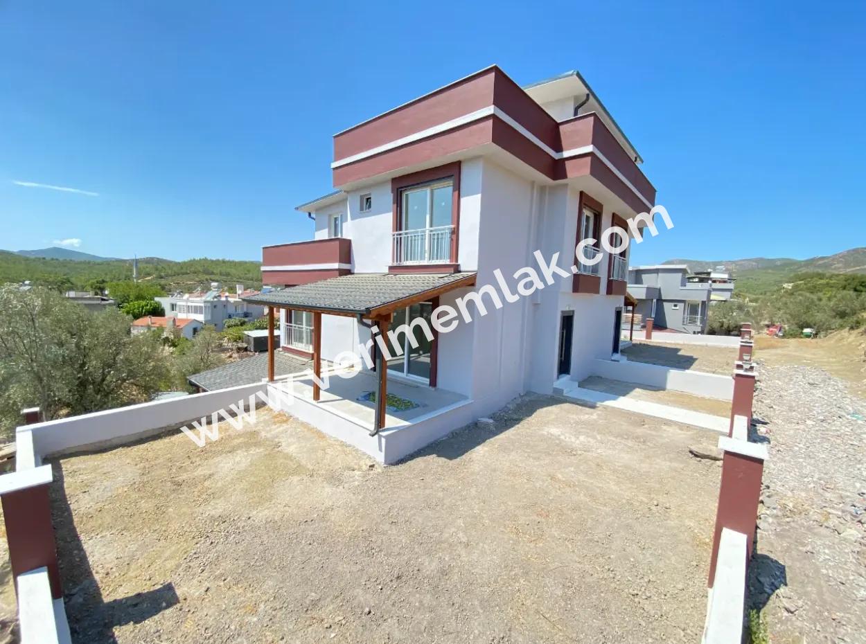 3 1 Villa For Sale In Seferihisar Payamlı With Wide Garden Sea View