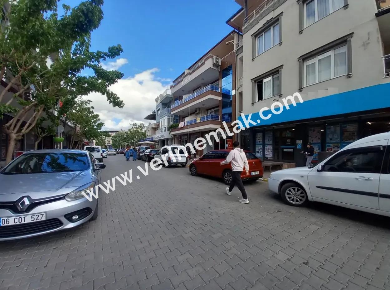 4 1 Apartment Duplex For Sale In The Center Of Ürkmez Very Close To The Sea