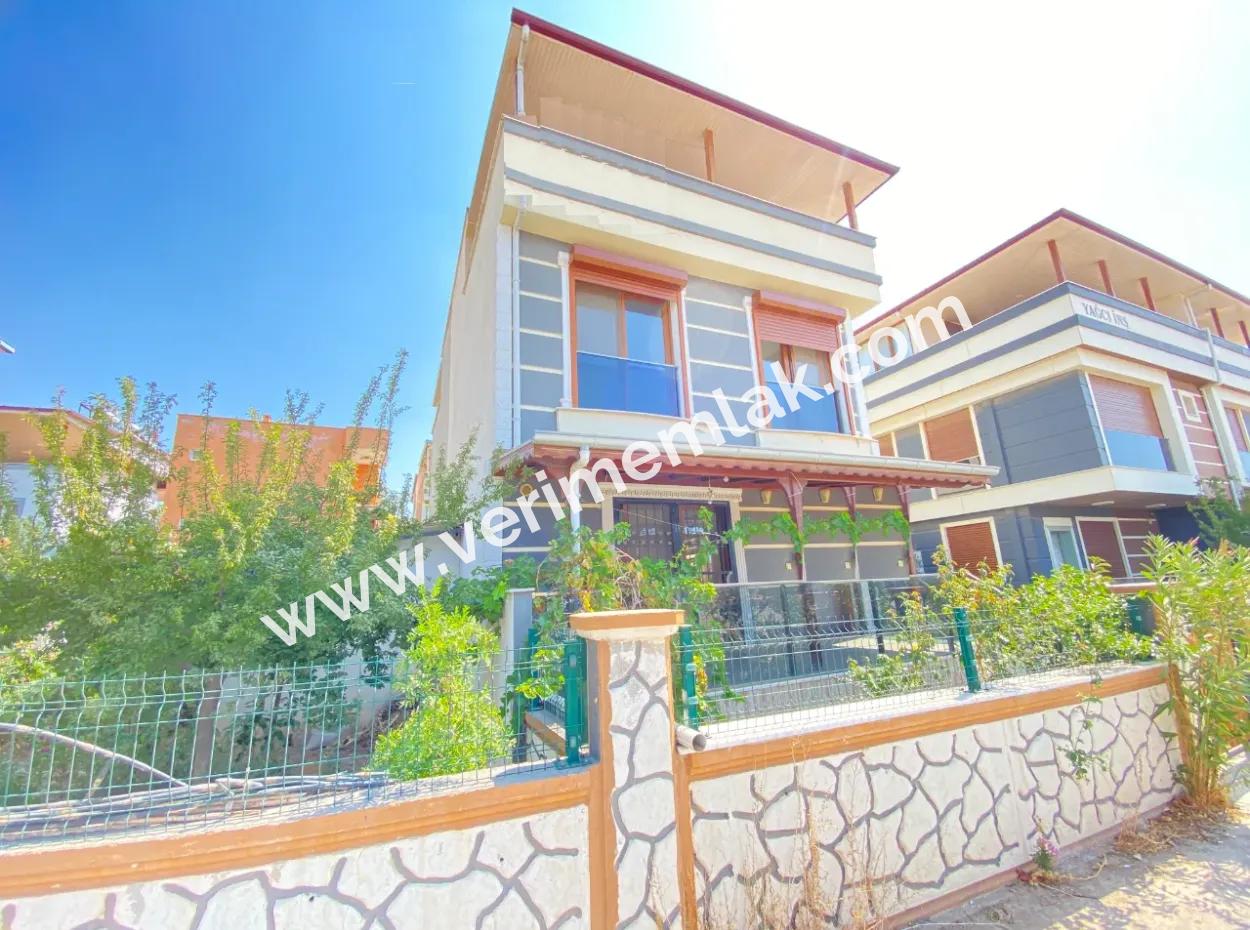 3 1 Villa For Sale Detached Very Close To The Sea In Doğanbey