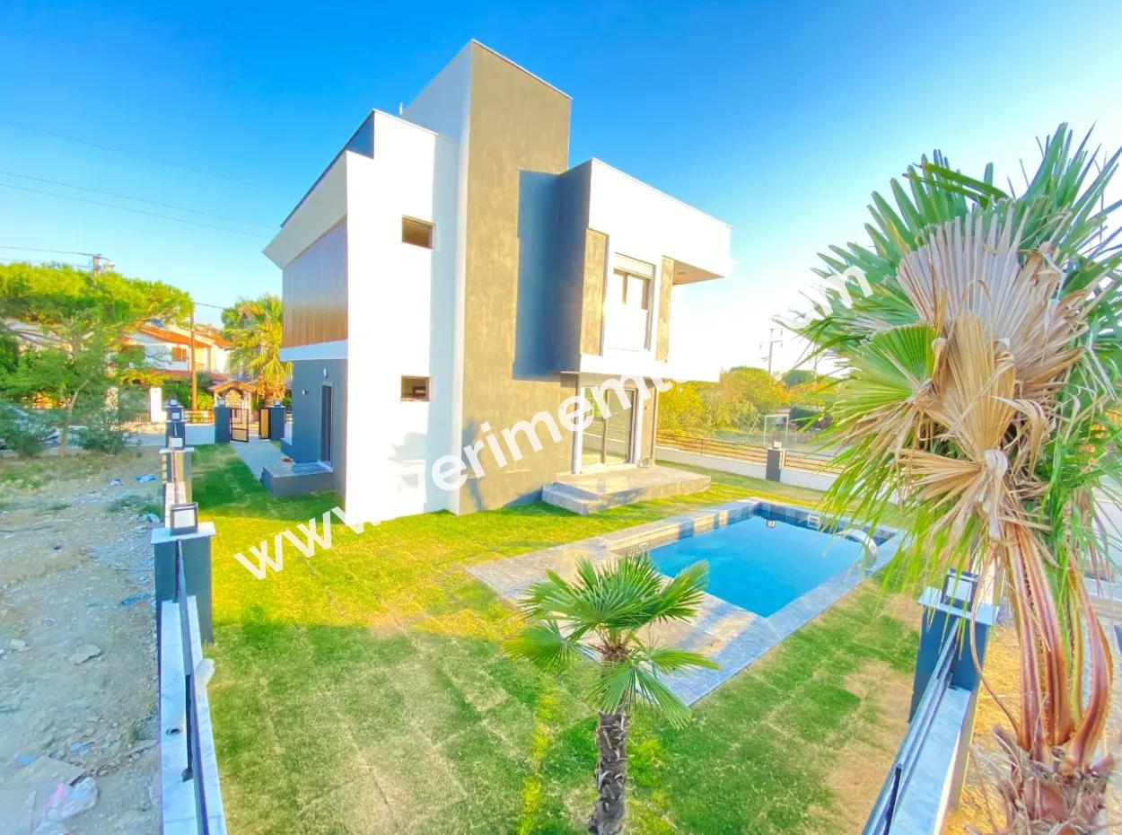 4 1 Villa For Sale In Seferihisar Sığacık With Single Detached Pool Full Sea