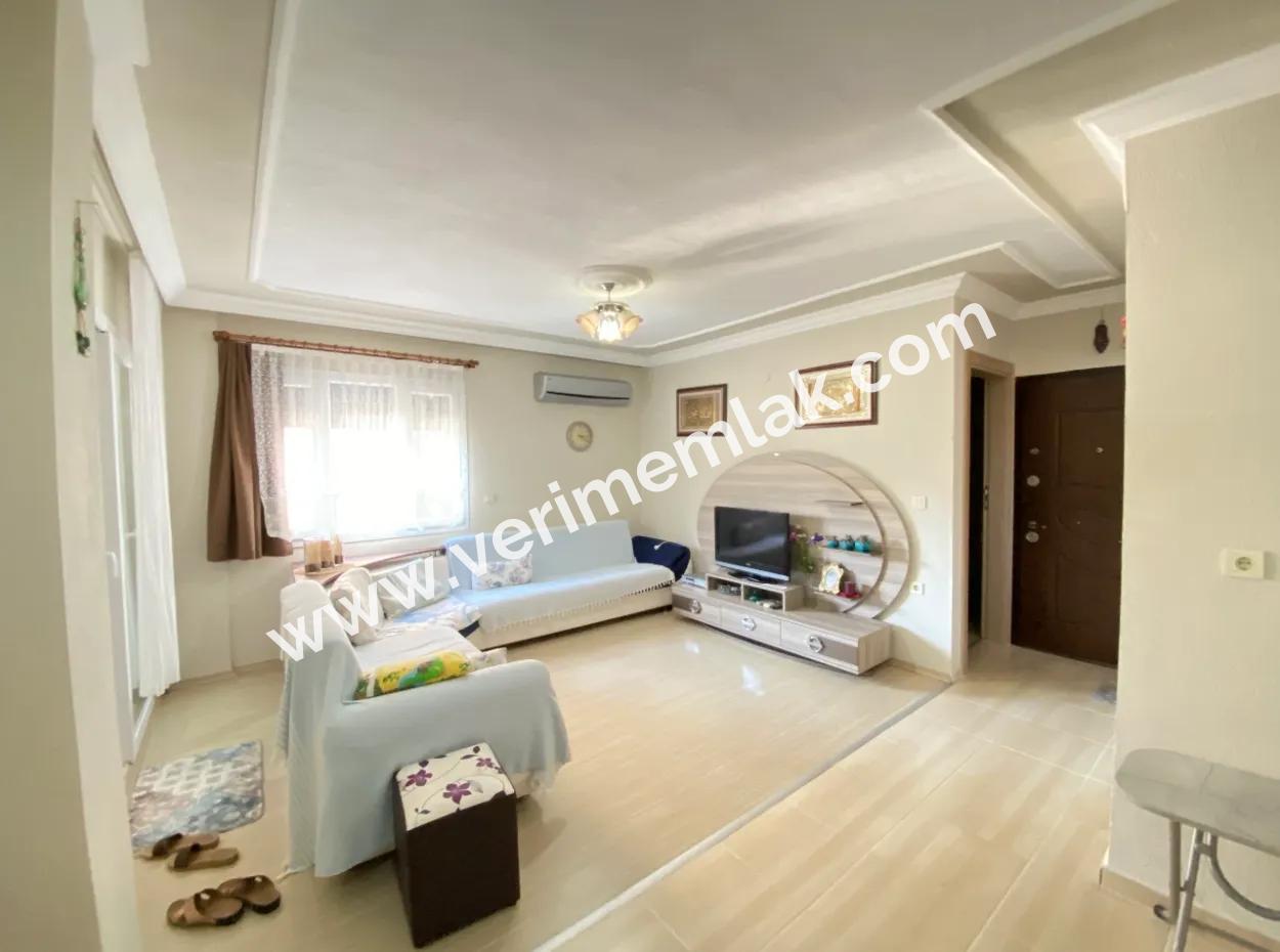 2 1 Apartment For Sale With Parking Close To The Sea Bazaar In Ürkmez