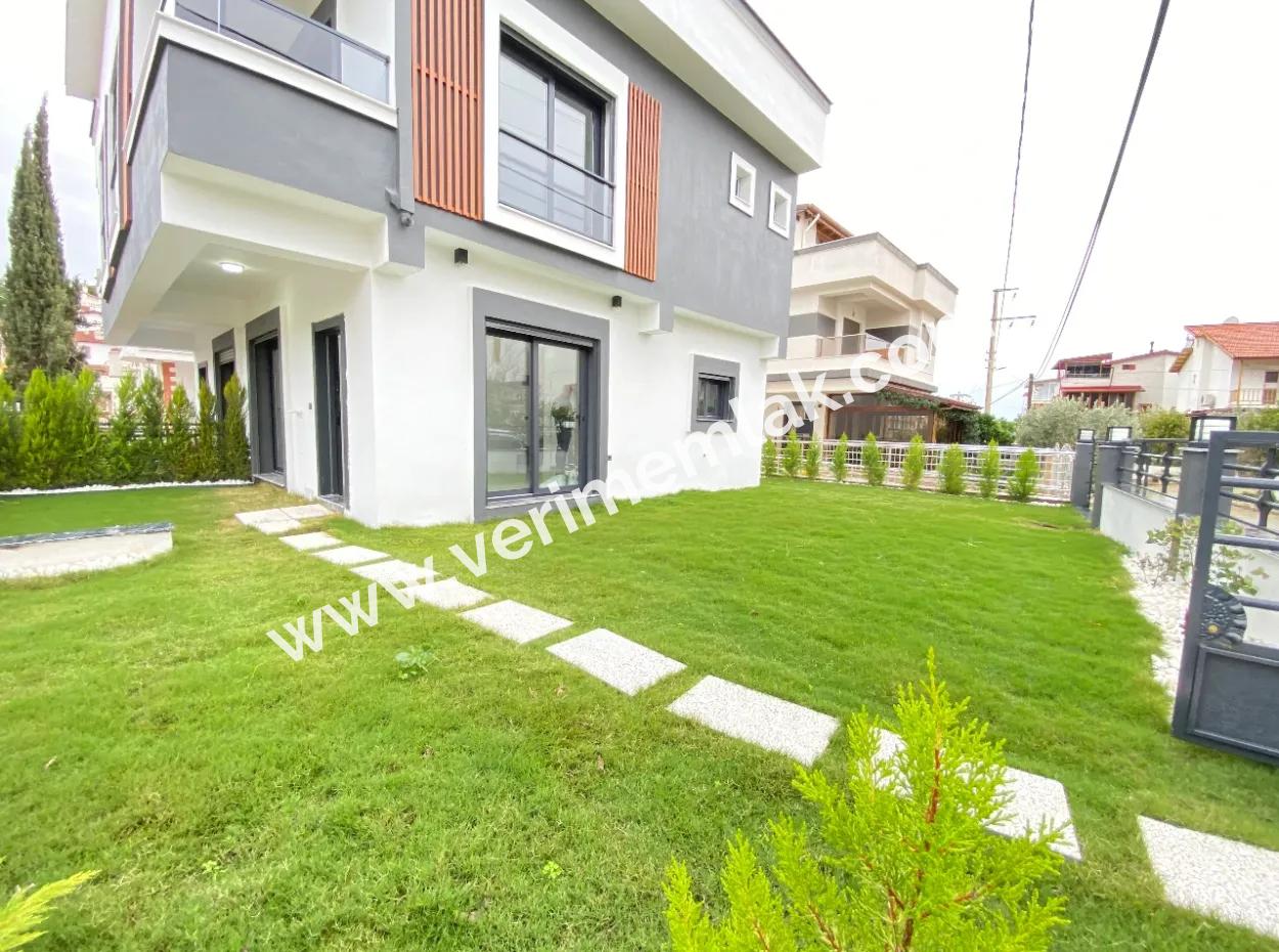 3 1 Villa For Sale Near The Sea In Ozdere