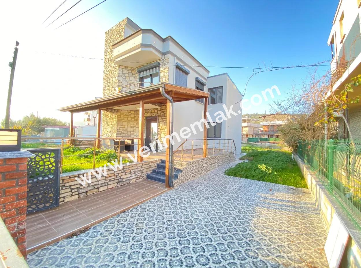 Single Detached 4 1 Villa For Sale Near The Sea In Doganbey