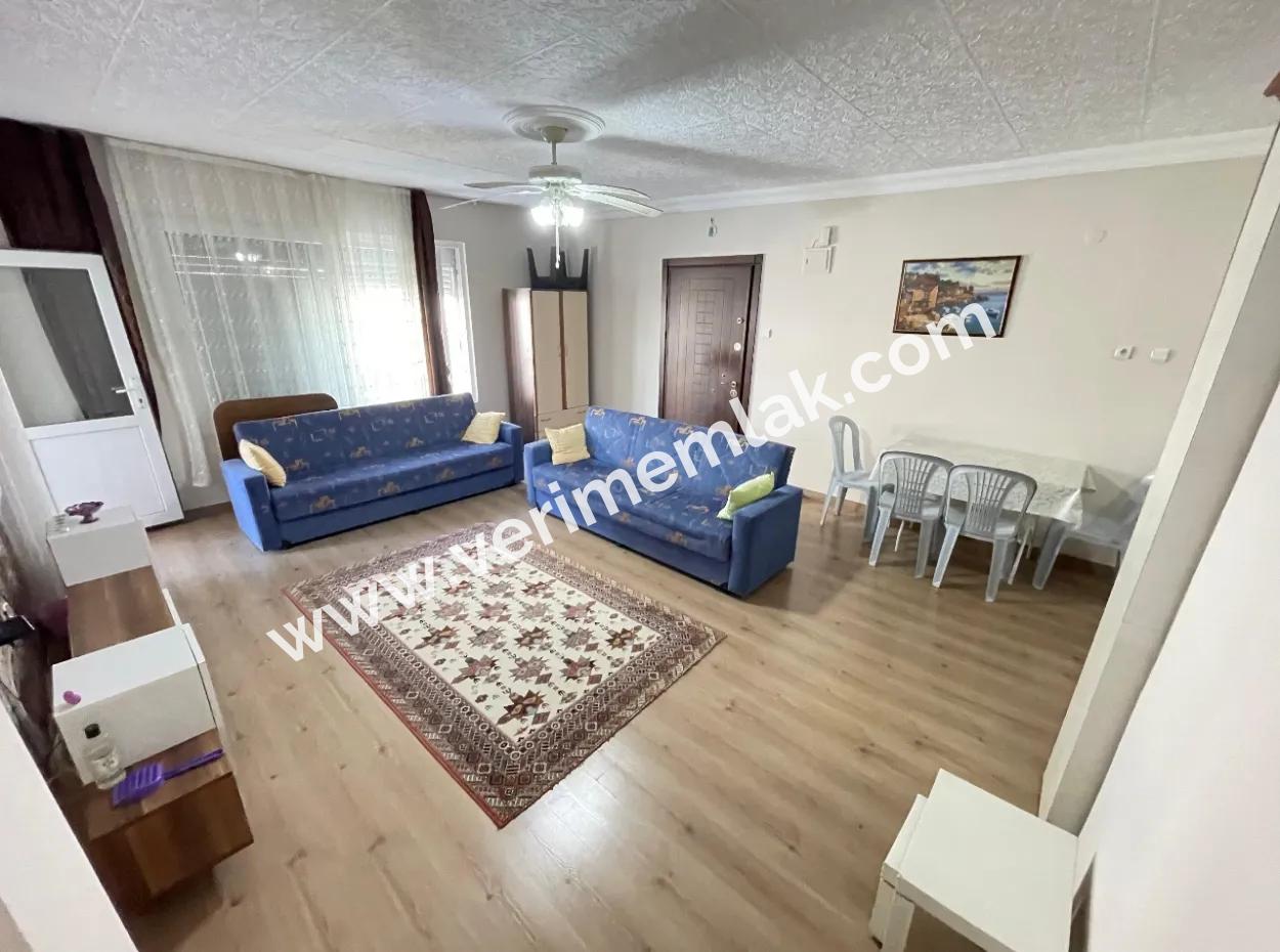 2 1 Apartment For Sale In Bazaar Very Close To The Sea In Ürkmez