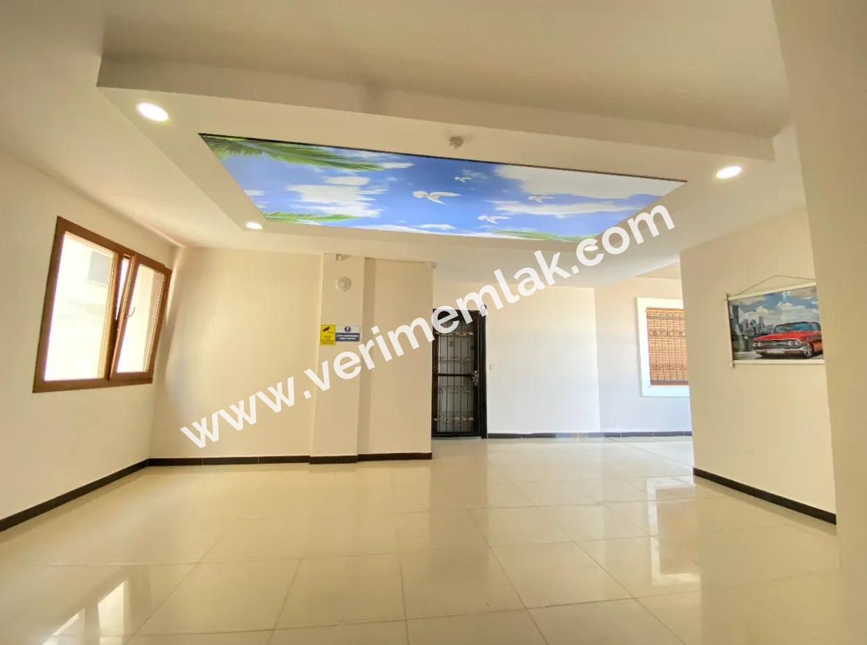 2 1 Apartment For Sale In The Center Of The Bazaar In Ürkmez