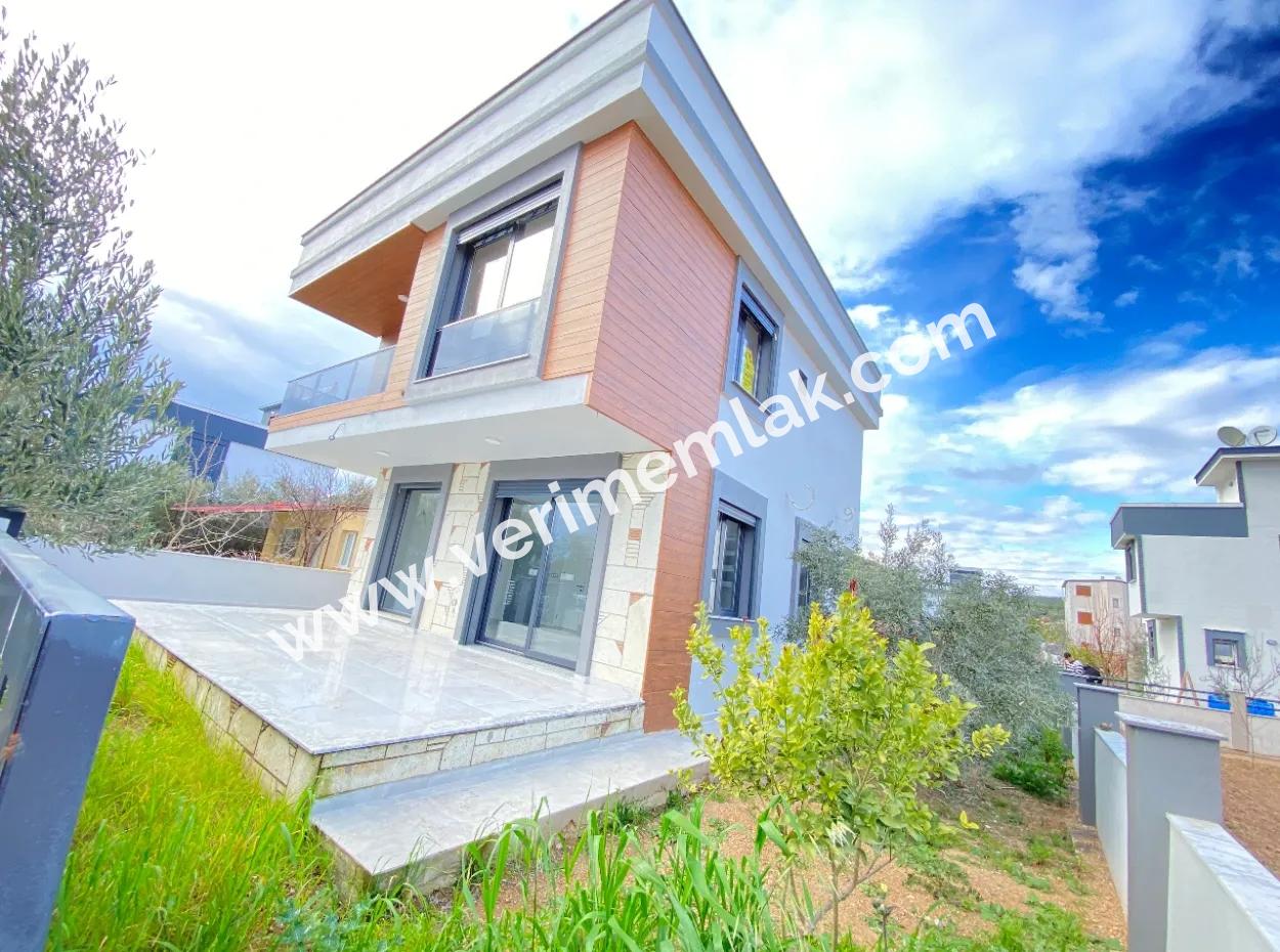 Single Detached Luxury For Sale In Doğanbey 3 1 Villa