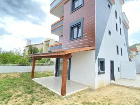 Luxury Built 4 1 Summer House With Detached Entrance In Doğanbey