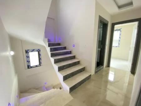 Luxury Built 4 1 Summer House With Detached Entrance In Doğanbey