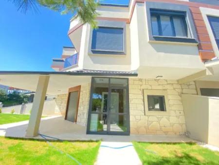 3 In 1 Villa For Sale In Ultura Luxury Sale In The Center Of Ürkmez Close To The Sea With Geneva Garden