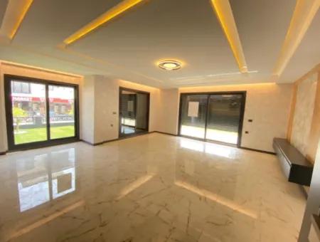 Seferihisar Camikebir De Mustakil Bahçeli Ultra Luxury 3 1 Villa For Sale