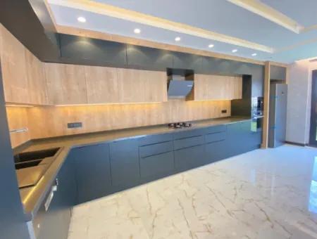 Seferihisar Camikebir De Mustakil Bahçeli Ultra Luxury 3 1 Villa For Sale