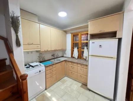 Ürkmez De Deniz Side Konutinde Pool Satılık 3 1 Villa