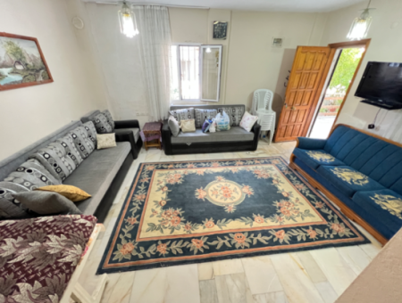 5 1 Villa For Sale With Large Garden In Seferihisar Ürkmez Deniz Tarafın