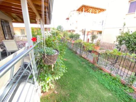 4 1 Villa For Sale With Fully Furnished Garden 100 Meters From The Sea In Ürkmez