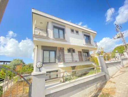 Spacious Corner With Large Garden In Ürkmez 3 1 Villa