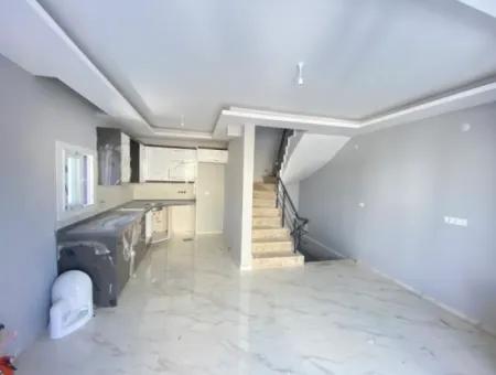 4 1 Villa For Sale With Detached Garden With Full Sea View In Ürkmez