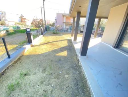 Corner 2 With Large Garden With Indoor Parking In Payamlı 1 Villa For Sale