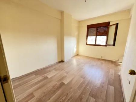 2 1 Apartment For Sale In Gümüldür Çarşı Merkez From Verim Real Estate