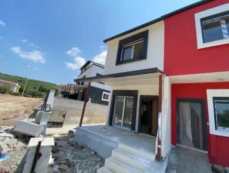 Brand New 2 1 Villa For Sale With Large Garden In Payamlı, Seferihisar