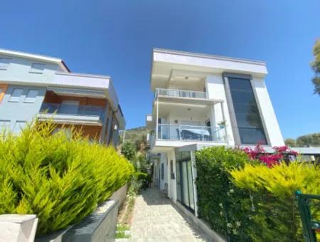 2 1 Roof Duplex For Sale With Full Sea View In Ozdere Center